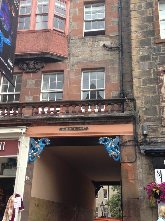 Writers View, Royal Mile Apartment 에든버러 객실 사진