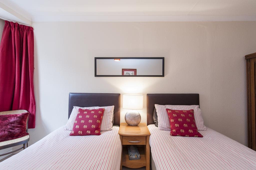 Writers View, Royal Mile Apartment 에든버러 외부 사진