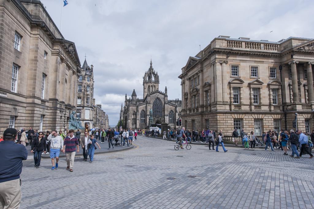 Writers View, Royal Mile Apartment 에든버러 외부 사진