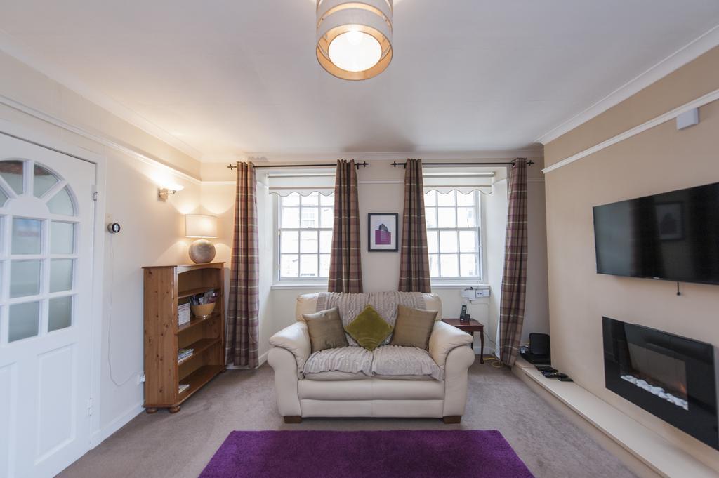 Writers View, Royal Mile Apartment 에든버러 외부 사진